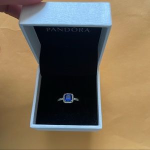 BLUE SQ SPARKLE SILVER HALO CZ